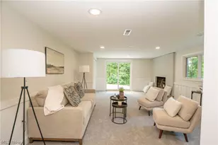 510 Lourdes Dr, Cuyahoga Falls, OH 44223 - Photo 8