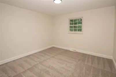 510 Lourdes Drive, Cuyahoga Falls, OH 44223 - Photo 32