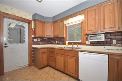 1742 Shaw Avenue, Akron, OH 44305 - Photo 12