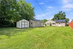 145 Hawthorne Dr, Painesville Twp, OH 44077 - Photo 8