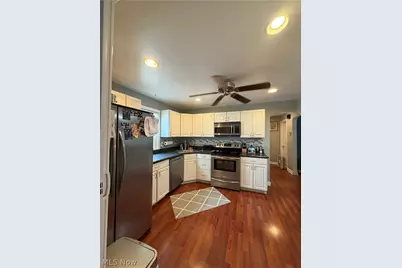 1340 E 342nd Street, Eastlake, OH 44095 - Photo 2
