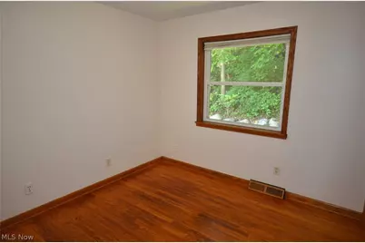2910 Farmdale Road, Akron, OH 44312 - Photo 16