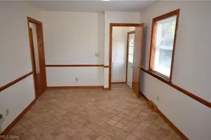 2910 Farmdale Rd, Akron, OH 44312 - Photo 10
