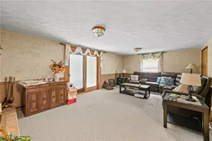 1590 Newcastle Cir, Akron, OH 44313 - Photo 12