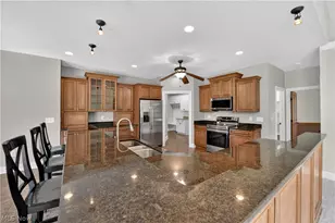 4066 Knollbrook Dr, Norton, OH 44203 - Photo 10