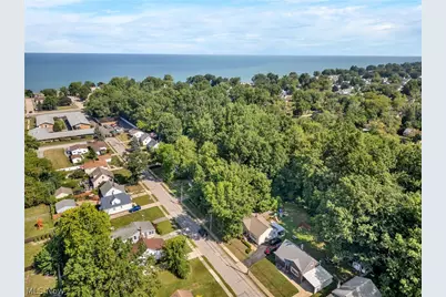 290 E 317th Street, Willowick, OH 44095 - Photo 30