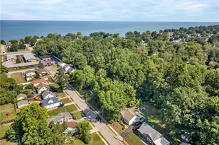 290 E 317th St, Willowick, OH 44095 - Photo 30