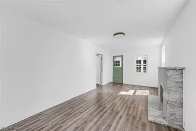 290 E 317th Street, Willowick, OH 44095 - Photo 14