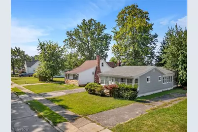 290 E 317th Street, Willowick, OH 44095 - Photo 4