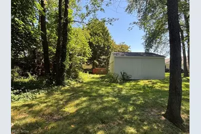 1569 Merrill Avenue, Akron, OH 44306 - Photo 10