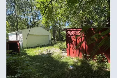 1569 Merrill Avenue, Akron, OH 44306 - Photo 8