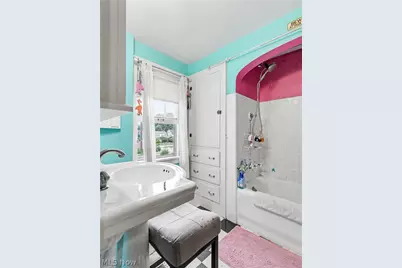 1634 Greenlawn Avenue, Akron, OH 44301 - Photo 26