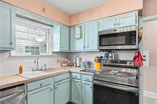 1634 Greenlawn Ave, Akron, OH 44301 - Photo 8