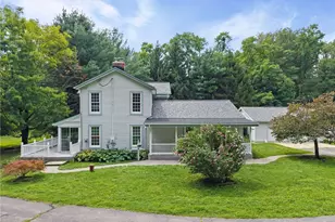 10689 Vaughn Rd, Mantua, OH 44255 - Photo 2