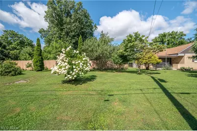 110 S Hazelwood Avenue, Youngstown, OH 44509 - Photo 38