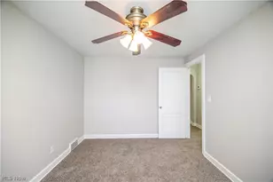 110 S Hazelwood Ave, Youngstown, OH 44509 - Photo 24