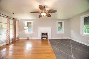 110 S Hazelwood Ave, Youngstown, OH 44509 - Photo 12