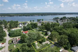 17448 Laurel Ave, Lake Milton, OH 44429 - Photo 4
