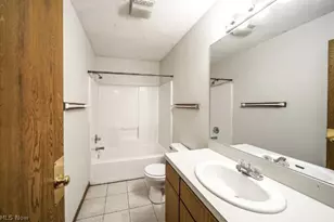 1563 Whitehall Blvd, Kent, OH 44240 - Photo 40