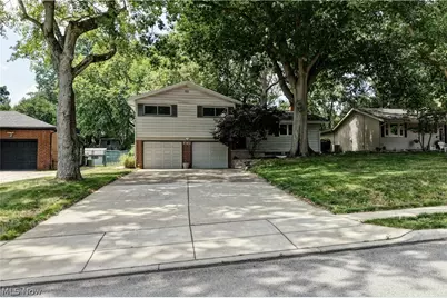 3136 Englewood Drive, Stow, OH 44224 - Photo 2