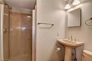 3136 Englewood Dr, Silver Lake, OH 44224 - Photo 24