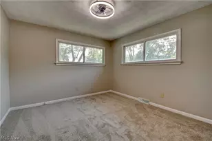 3136 Englewood Dr, Silver Lake, OH 44224 - Photo 18