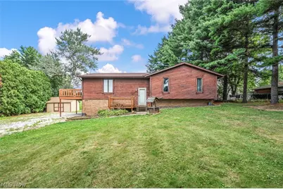 7601 Brookview Street, Louisville, OH 44641 - Photo 2