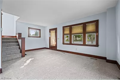 957 Cleveland Avenue, Amherst, OH 44001 - Photo 8