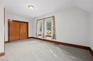 957 Cleveland Ave, Amherst, OH 44001 - Photo 16