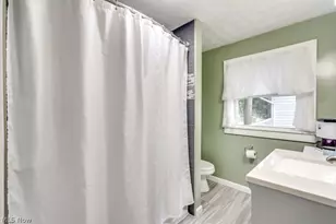 77 Devonshire Dr, Akron, OH 44312 - Photo 16