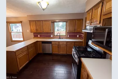 1100 Prescot Avenue NW, Massillon, OH 44646 - Photo 2