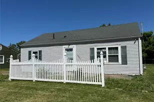 4047 Tacoma Ave, Lorain, OH 44055 - Photo 2