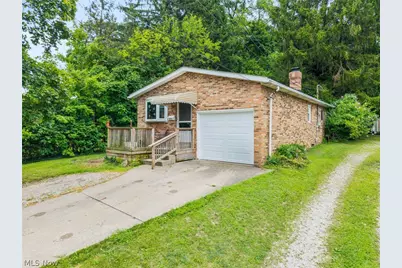 275 1st Street, Wadsworth, OH 44281 - Photo 2