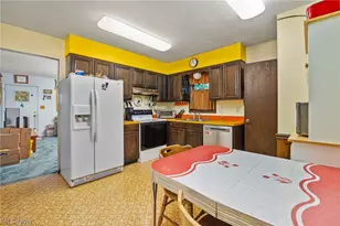 275 1st St, Wadsworth, OH 44281 - Photo 6