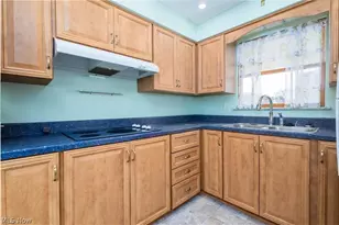 353 Westwood Dr, Steubenville, OH 43953 - Photo 4