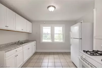 723 E 162nd Street, Loveland, OH 44110 - Photo 2