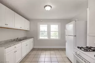 723 E 162nd St, Loveland, OH 44110 - Photo 2