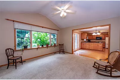 952 Rosemarie Circle, Wadsworth, OH 44281 - Photo 6