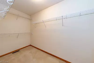 952 Rosemarie Circle, Wadsworth, OH 44281 - Photo 12