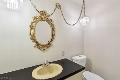 9550 Olde 8 Road, Northfield, OH 44067 - Photo 24