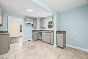 874 Wilmot St, Akron, OH 44306 - Photo 8