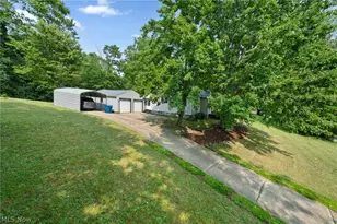 2134 Plymouth Dr, Uniontown, OH 44685 - Photo 18