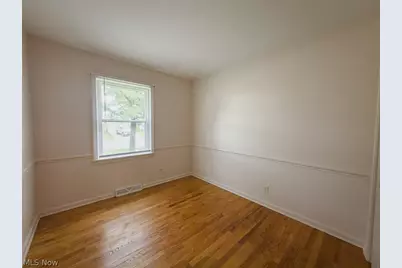 890 Independence Avenue, Akron, OH 44310 - Photo 12