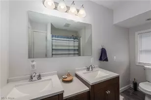 366 Palm Ave, Akron, OH 44301 - Photo 22