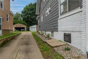 366 Palm Ave, Akron, OH 44301 - Photo 4