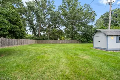 2502 Eastlawn Street, Lorain, OH 44052 - Photo 40