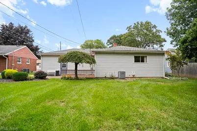 2502 Eastlawn Street, Lorain, OH 44052 - Photo 36