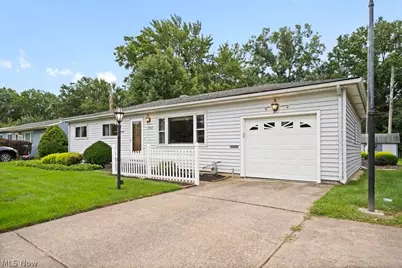 2502 Eastlawn Street, Lorain, OH 44052 - Photo 2