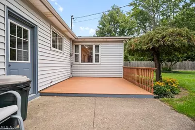 2502 Eastlawn Street, Lorain, OH 44052 - Photo 38