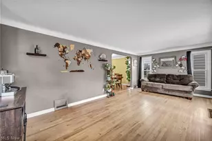 16810 Seneca Ave, Oakwood, OH 44107 - Photo 18